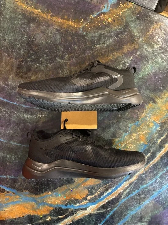 Nike Downshifter 12 4E Black/ Smoke Grey Men’ s 12 Brand New - Picture 4 of 10